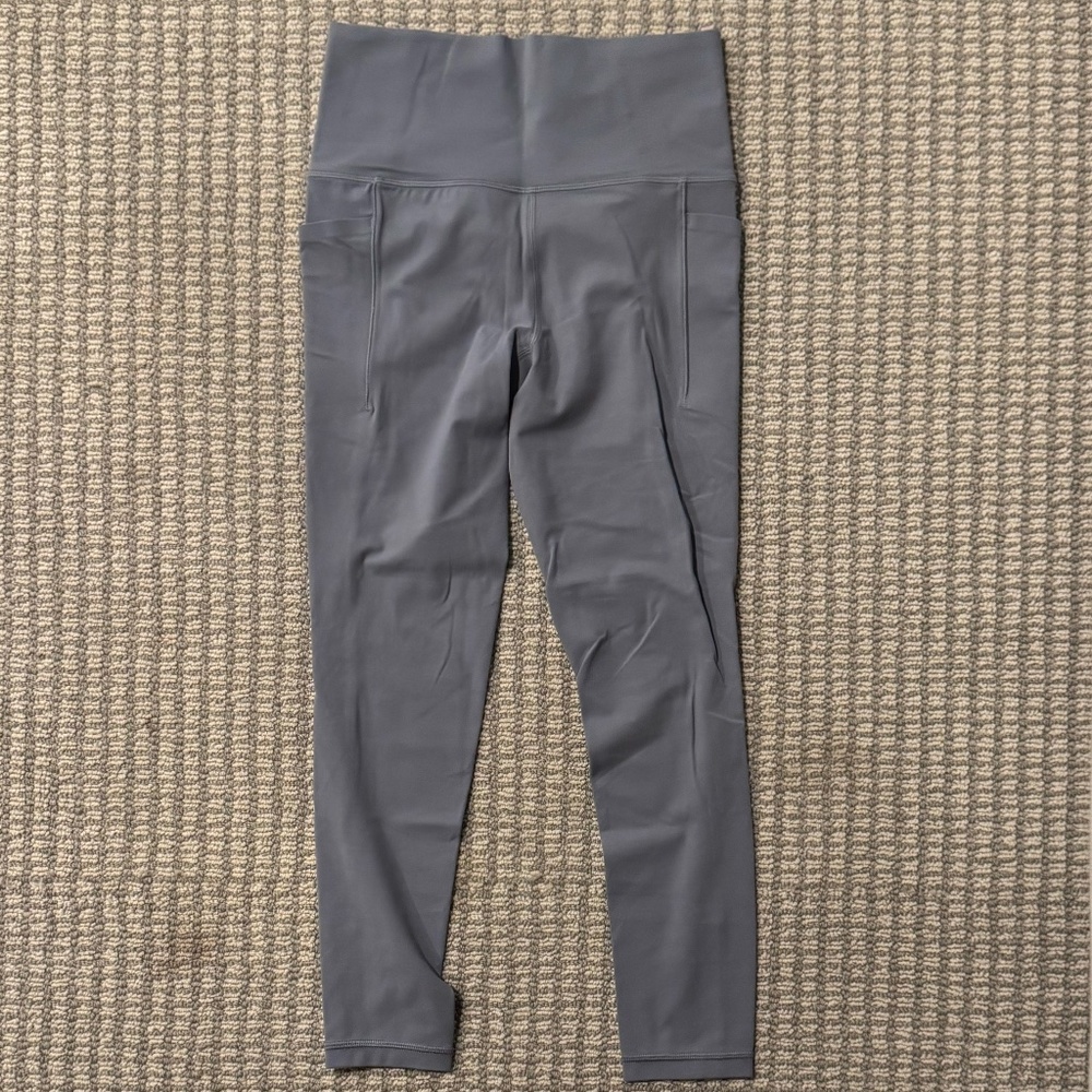 Salutation Stash 7/8 Tight Leggings